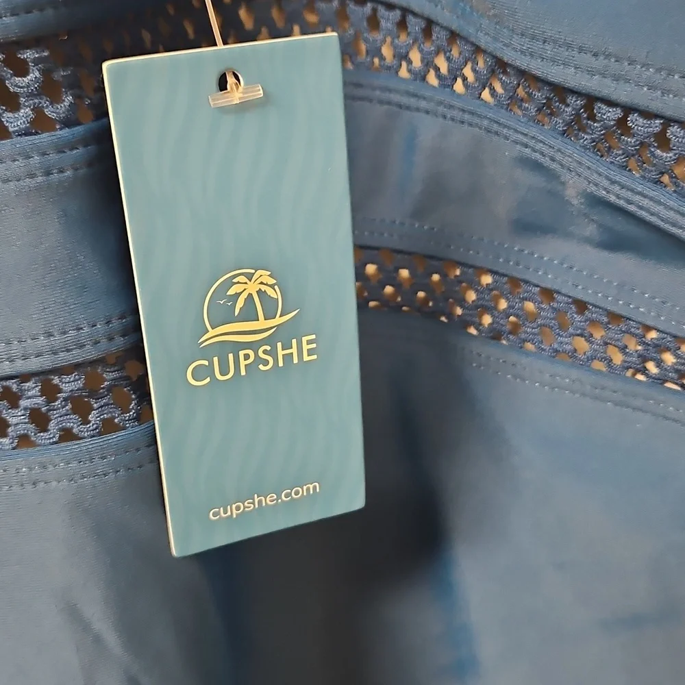 NWT Cupshe Plus Size Swimsuit - Picture 5 of 5